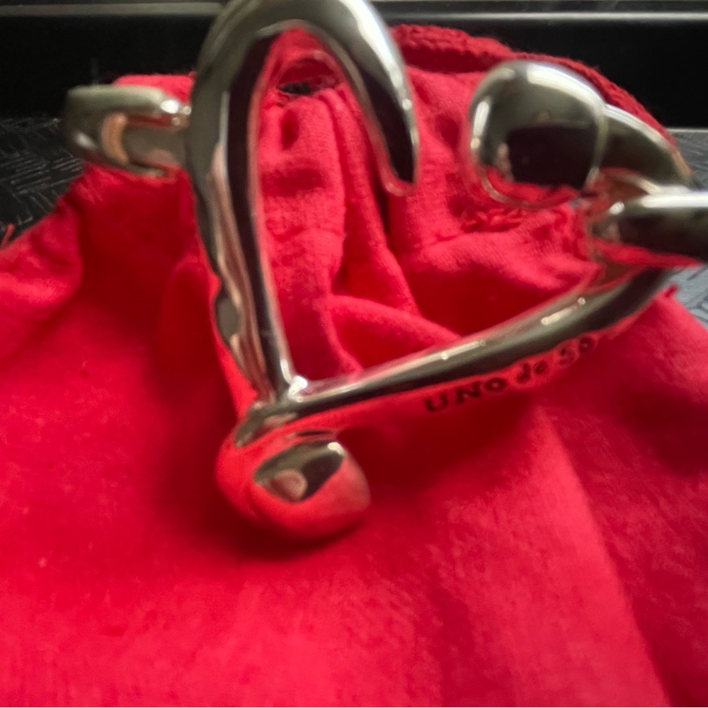 Uno de 50 Silver Heart Bracelet - Picture 2 of 3